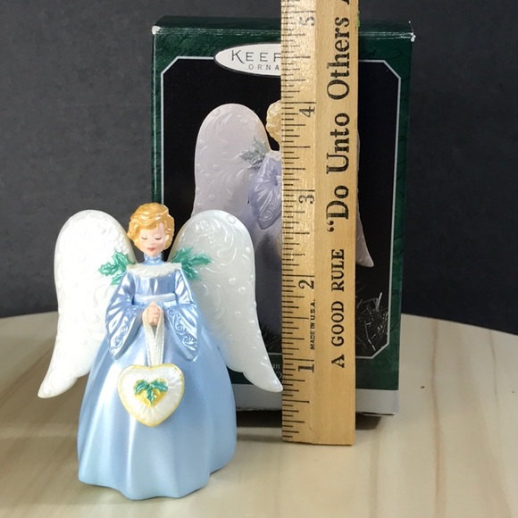 1998 Hallmark Keepsake Victorian Angel Tree Topper Ornament - Picture 3 of 5